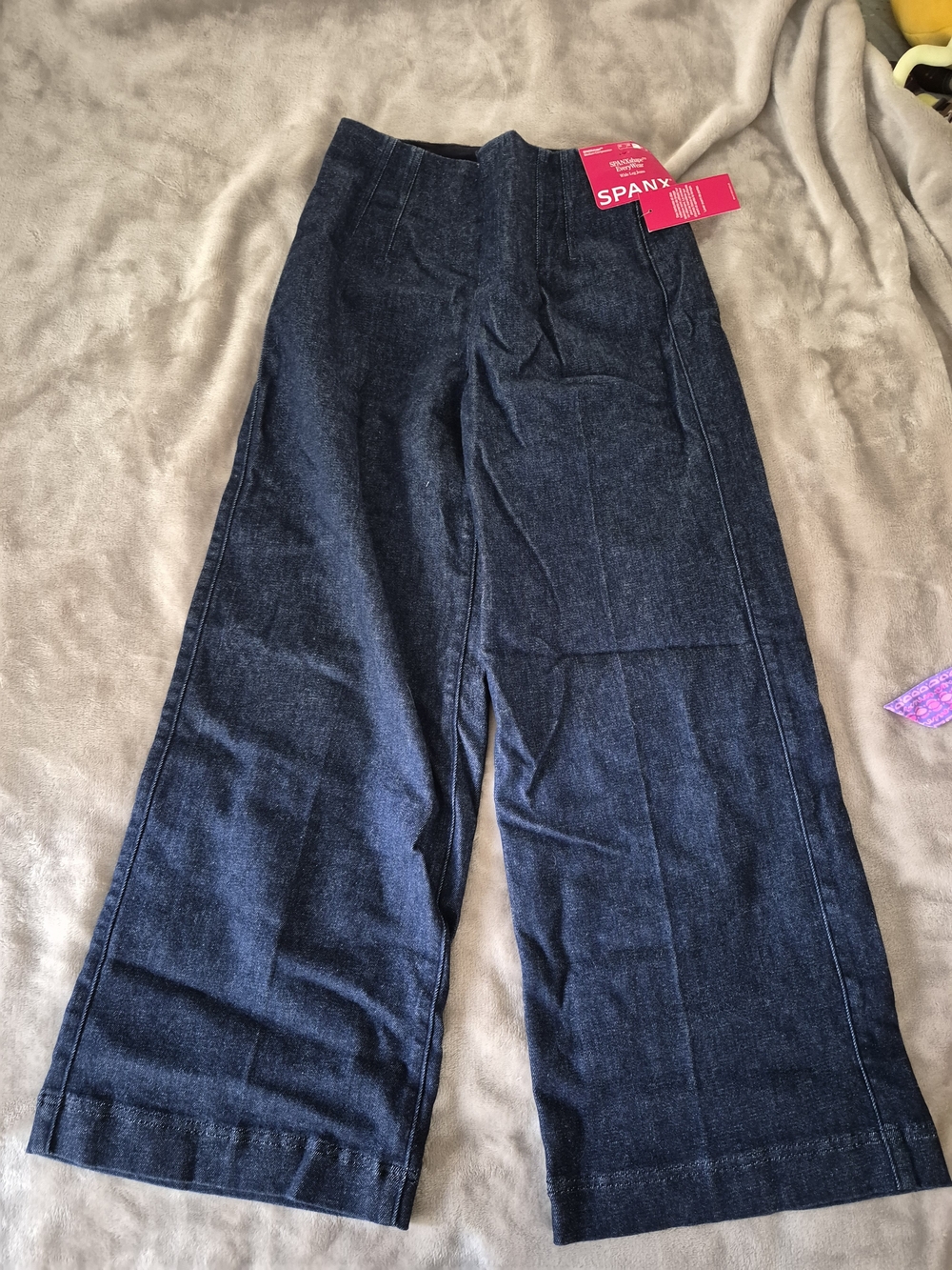 : NWT SPANX EveryWear Wide Leg Denim Jeans – Dark Indigo Wash – Size S Regular
